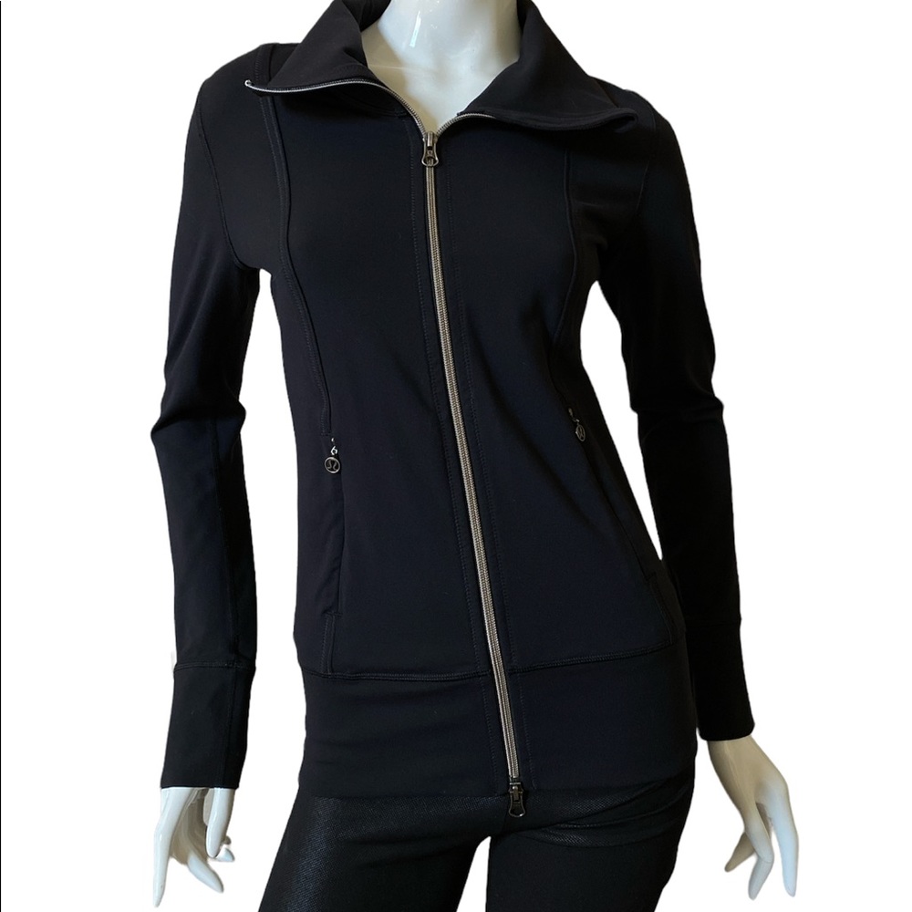Lululemon Athletic Black Zip Front Closure Jacket Gem